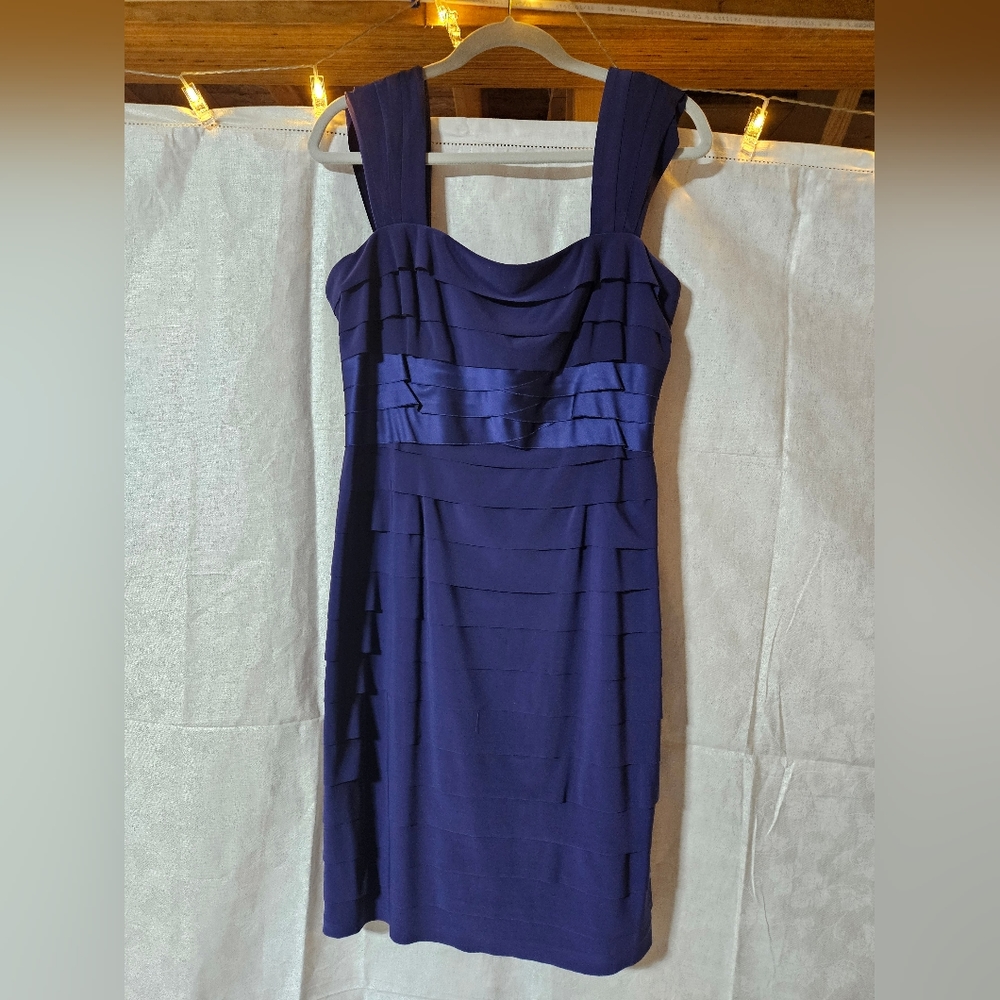 JONES NEW YORK‎ COCKTAIL DRESS, Purple with Satin accent at bust, SIZE 10